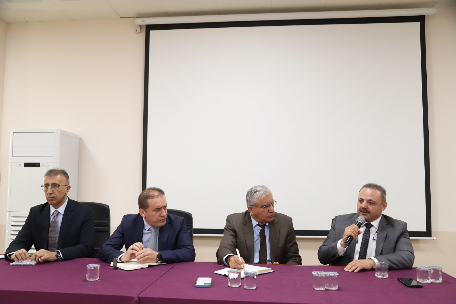 ASÜ Mühendislik Fakültesi Akademik  Genel Kurul Toplantısı gerçekleştirildi